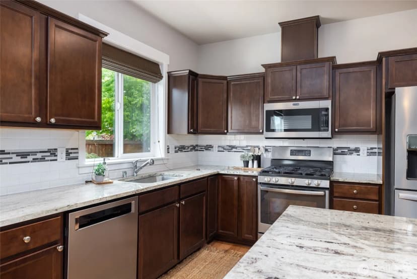 Property photo for 3885 Summersun St., Mount Vernon photo 7