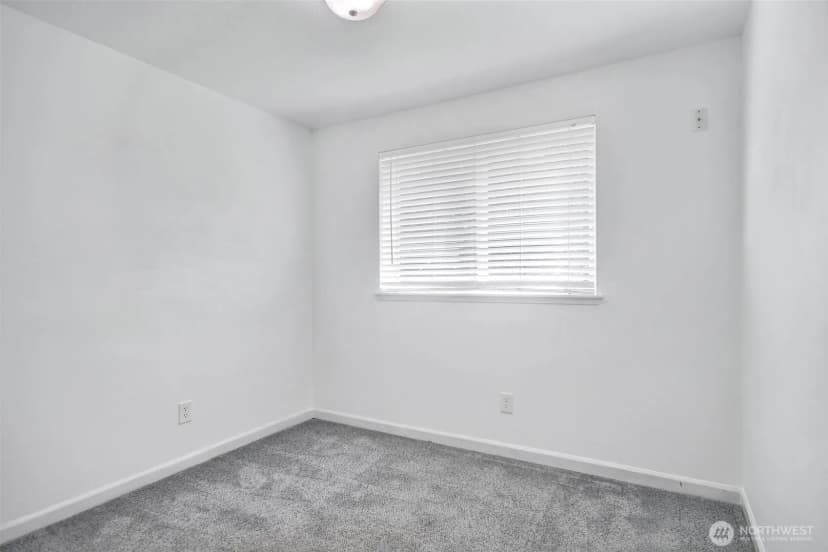 Property photo for 524 Brown Street Se, Orting photo 19