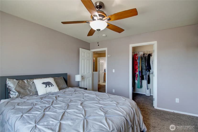 Property photo for 1044 Nw 14th Way, Oak Harbor photo 18