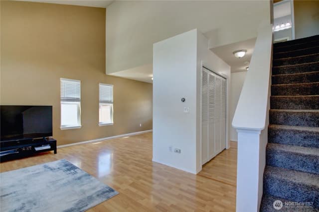 Property photo for 1044 Nw 14th Way, Oak Harbor photo 4