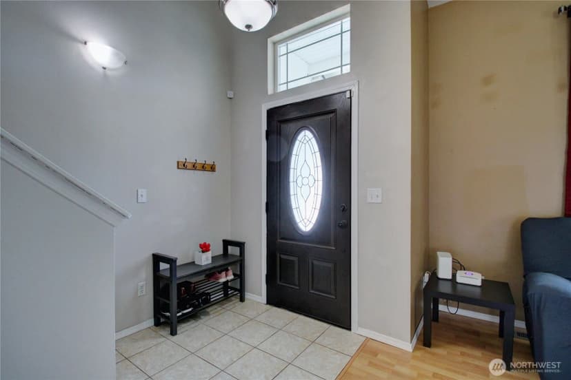 Property photo for 1044 Nw 14th Way, Oak Harbor photo 3