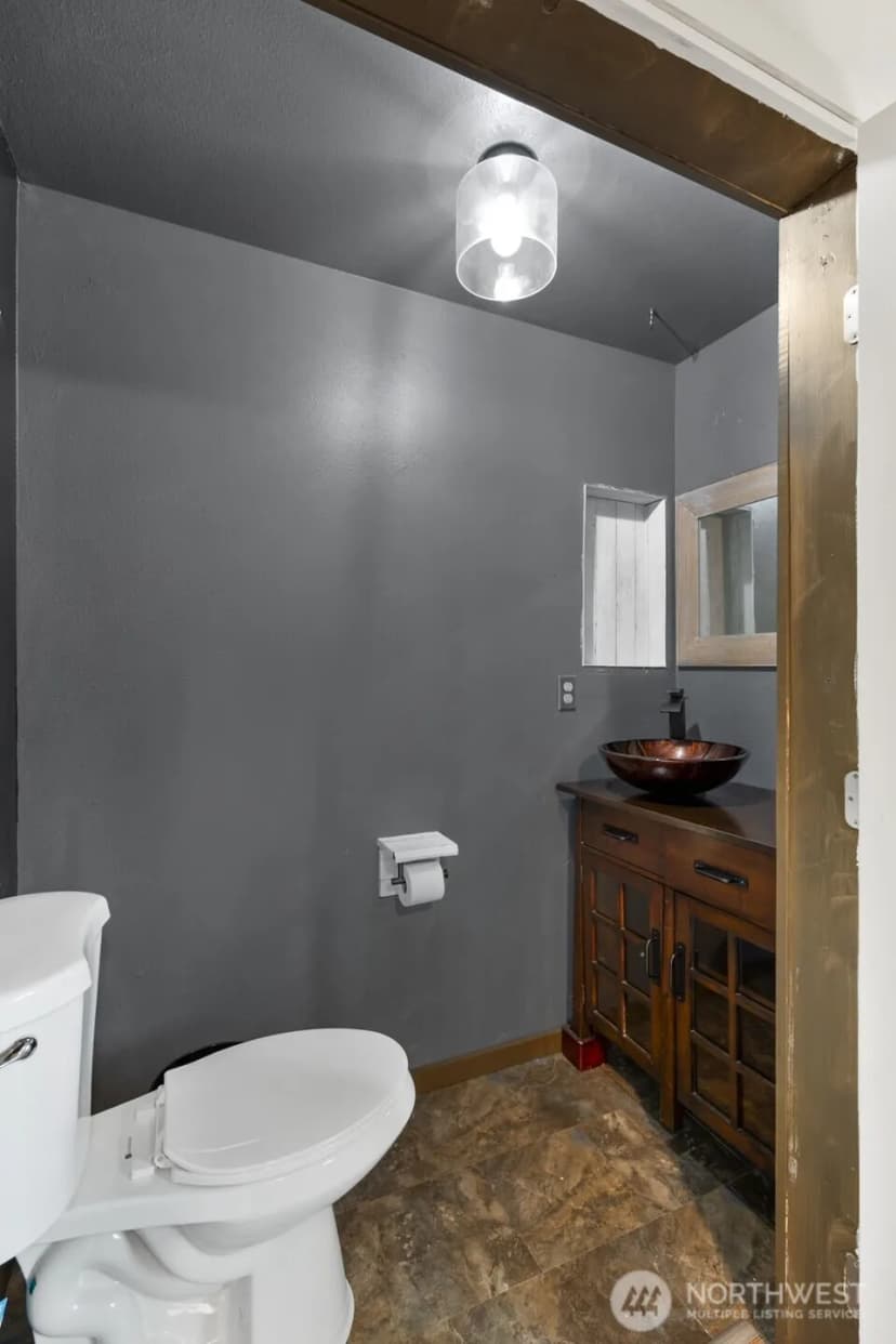 Property photo for 11014 4th Avenue S, Seattle photo 14