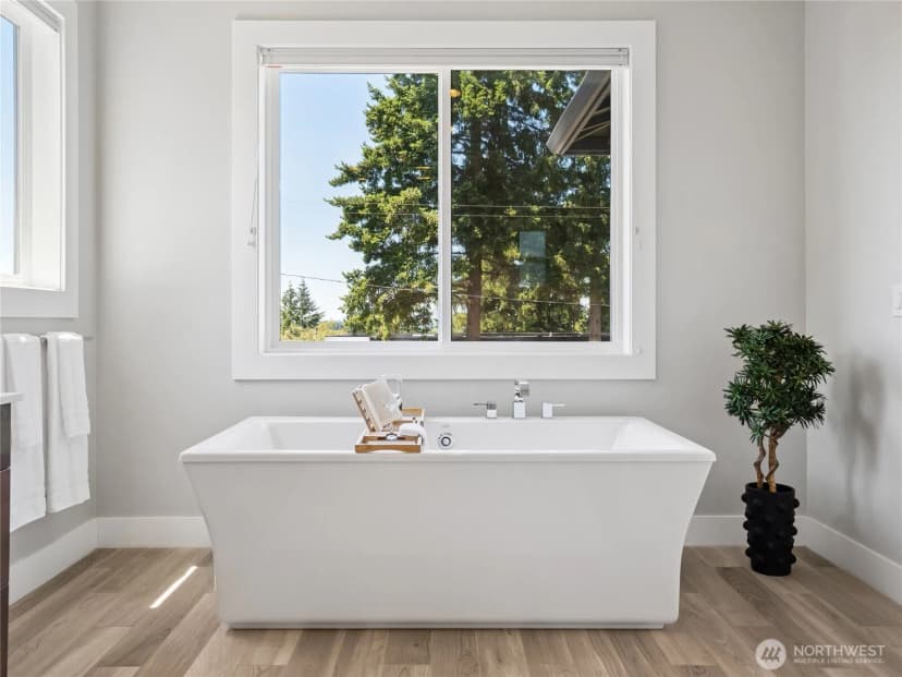 Property photo for 4710 86th Avenue Se, Mercer Island photo 22