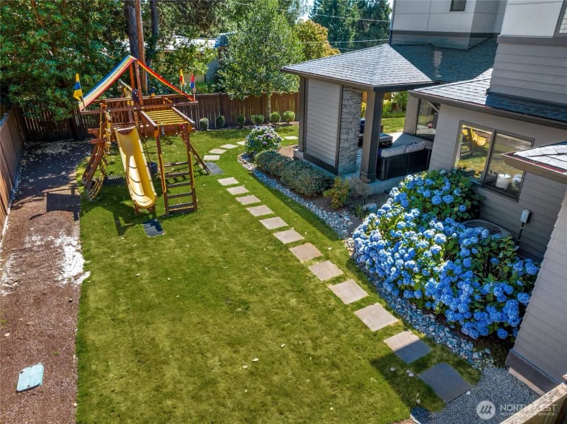 Property photo for 4710 86th Avenue Se, Mercer Island photo 33