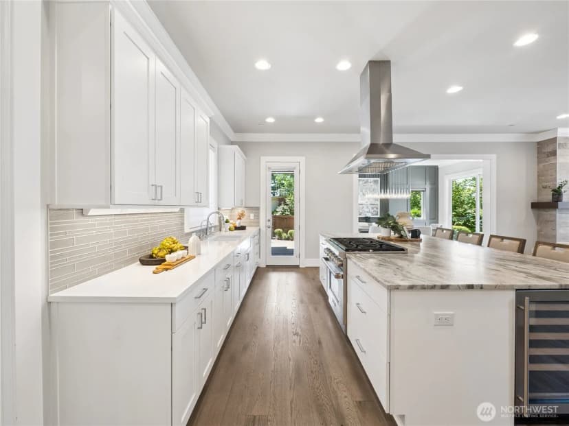 Property photo for 4710 86th Avenue Se, Mercer Island photo 8