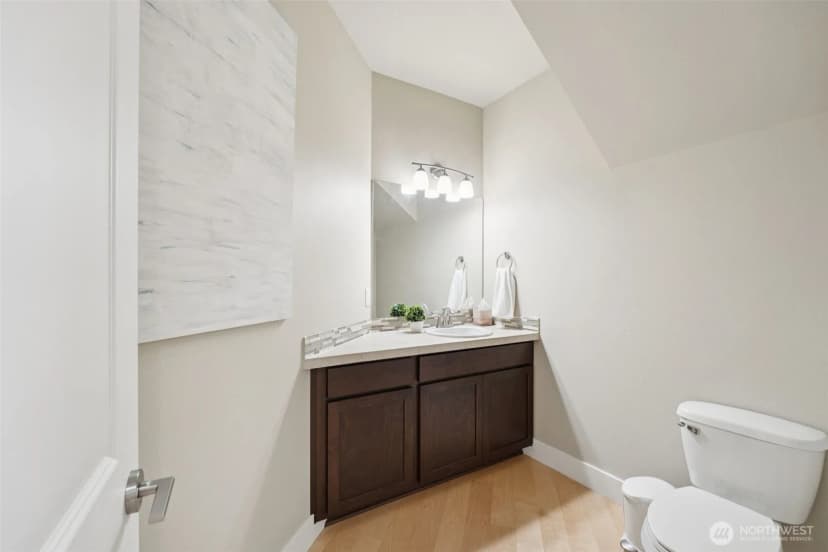 Property photo for 20402 1st Place W, Lynnwood photo 5