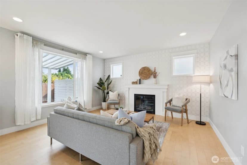 Property photo for 20402 1st Place W, Lynnwood photo 6