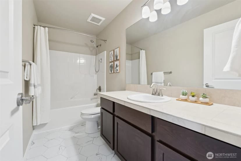 Property photo for 20402 1st Place W, Lynnwood photo 22