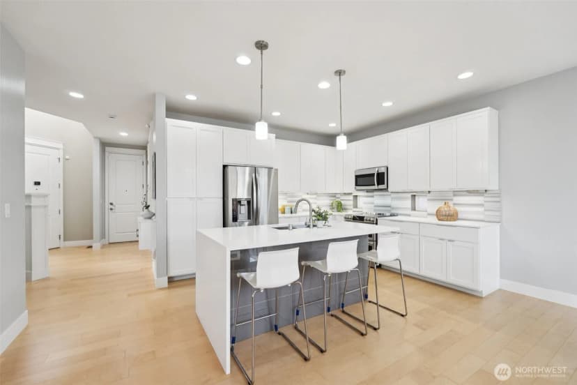 Property photo for 20402 1st Place W, Lynnwood photo 12