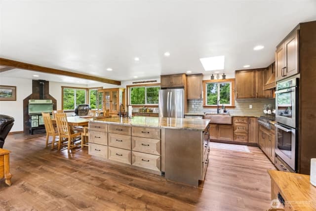 Property photo for 9317 214th Avenue E, Bonney Lake photo 5