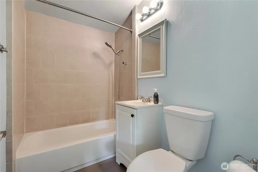 Property photo for 8105 Oakridge Drive Sw, Lakewood photo 12