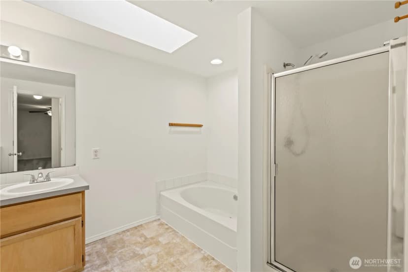 Property photo for 10513 Se 250th Place #f-106, Kent photo 23