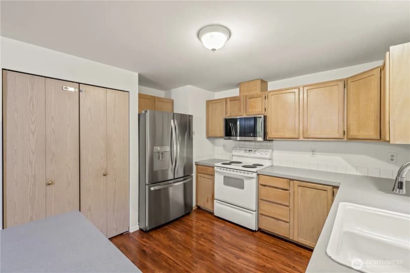 Property photo for 10513 Se 250th Place #f-106, Kent photo 12