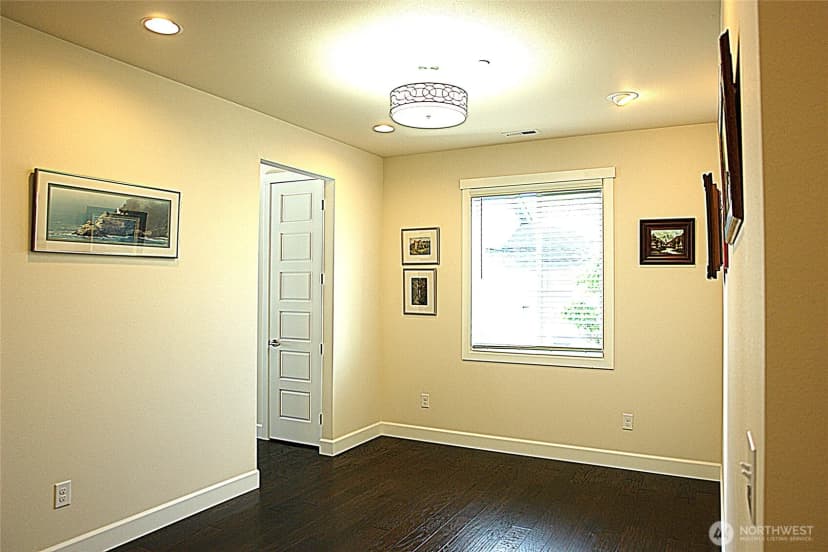 Property photo for 8332 57th Place Ne, Marysville photo 16