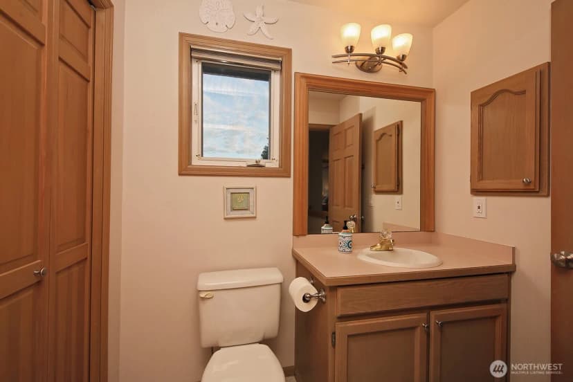 Property photo for 2267 Eastpoint Drive, Langley photo 25