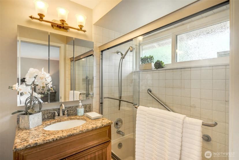 Property photo for 2102 172nd Avenue Ne, Bellevue photo 26