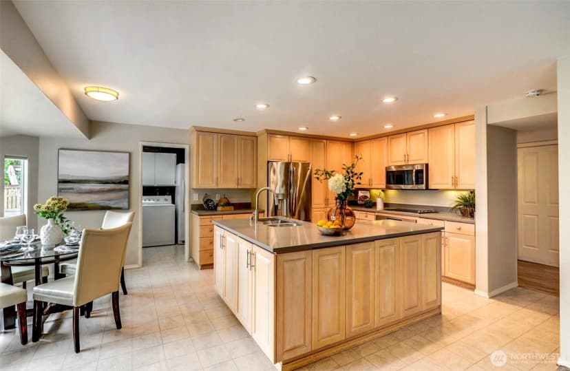 Property photo for 2102 172nd Avenue Ne, Bellevue photo 10