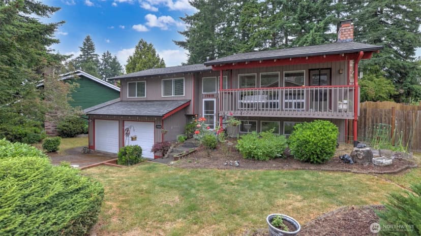 Property photo for 17618 162nd Avenue Se, Renton photo 2