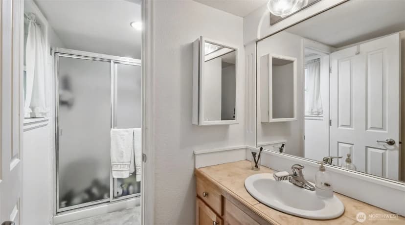 Property photo for 17618 162nd Avenue Se, Renton photo 17