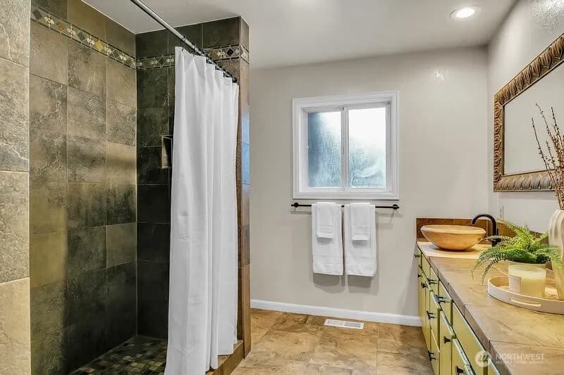Property photo for 530 175th Avenue Ne, Snohomish photo 11