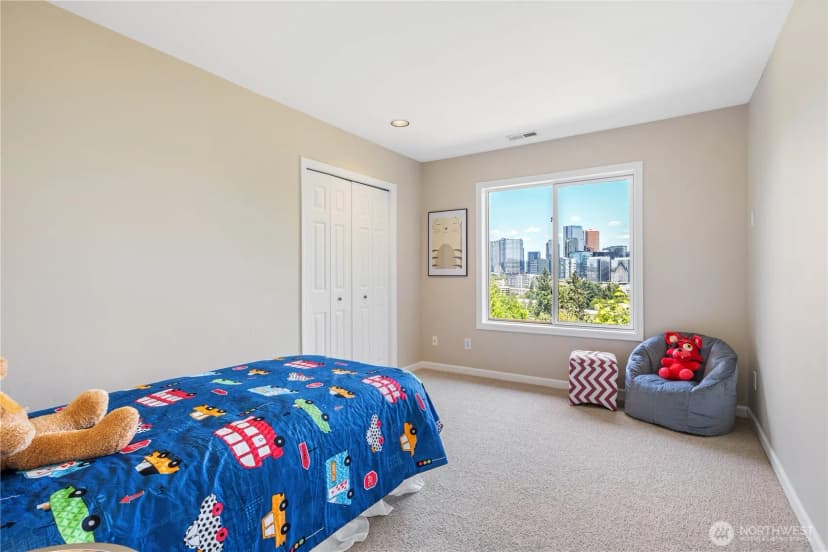 Property photo for 9610 Se 7th Street, Bellevue photo 32