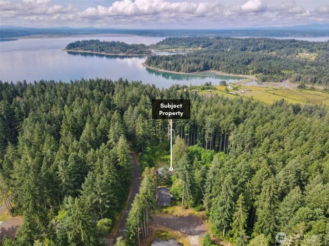 Property photo for 11422 Leschi Circle, Anderson Island photo 2