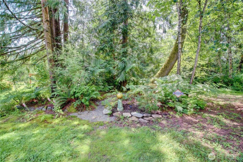 Property photo for 2701 Old Highway 99 North, Burlington photo 28