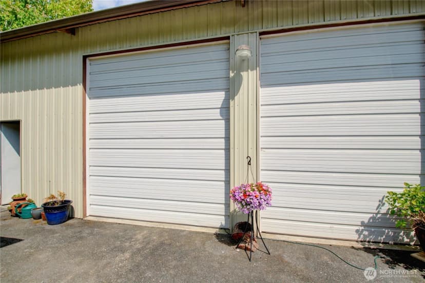 Property photo for 2701 Old Highway 99 North, Burlington photo 27