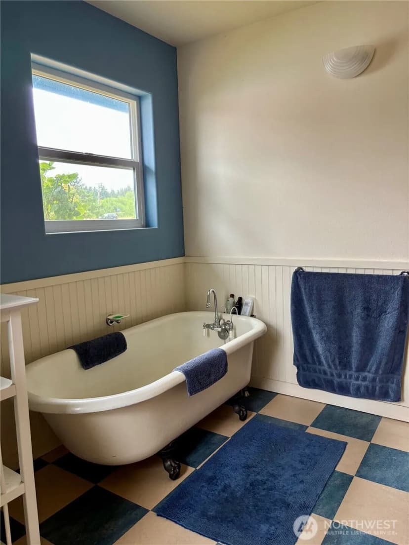 Property photo for 627 Second Street, Langley photo 14
