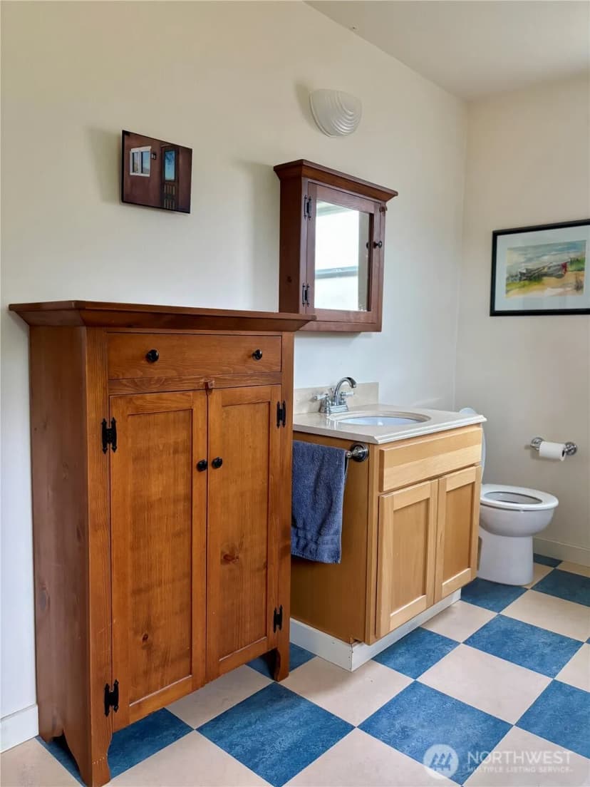 Property photo for 627 Second Street, Langley photo 13