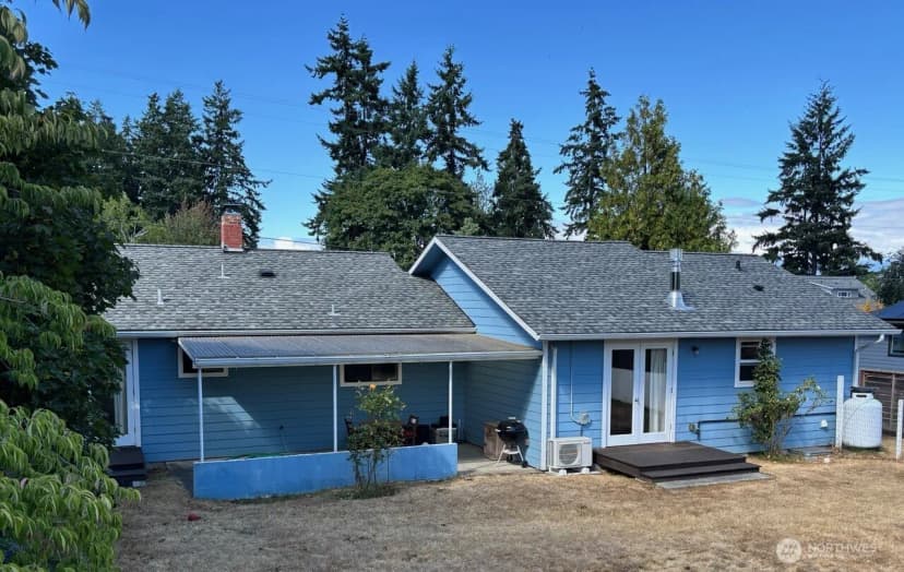 Property photo for 627 Second Street, Langley photo 4
