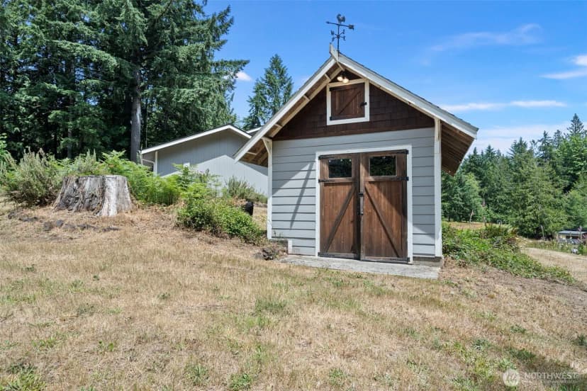 Property photo for 6511 Canyon Court Sw, Olympia photo 30