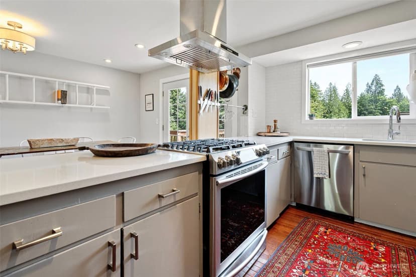 Property photo for 6511 Canyon Court Sw, Olympia photo 10