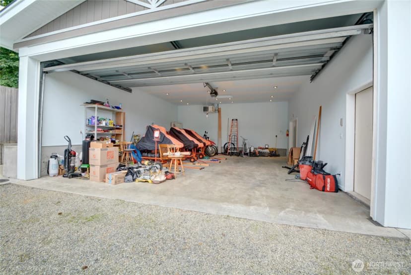 Property photo for 832 Birch Street, Edmonds photo 31