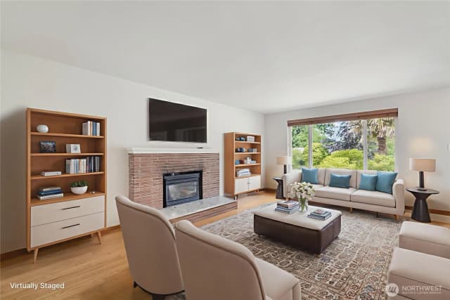 Property photo for 832 Birch Street, Edmonds photo 5