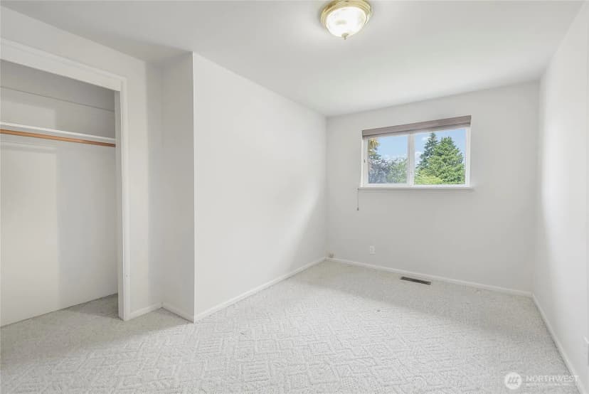 Property photo for 832 Birch Street, Edmonds photo 17