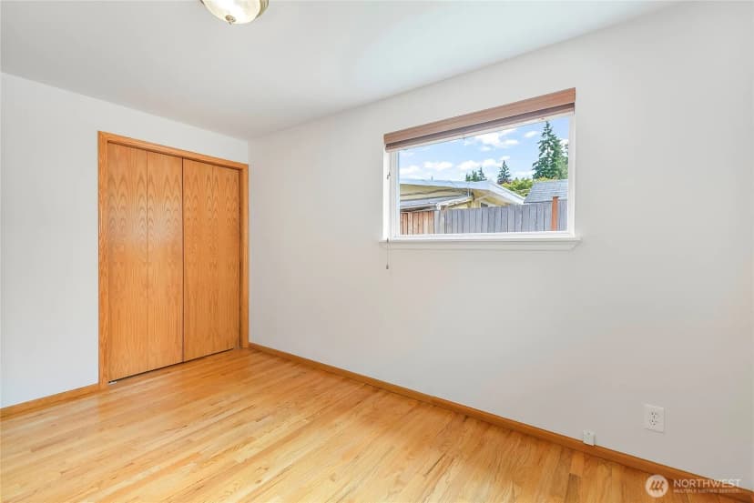 Property photo for 832 Birch Street, Edmonds photo 15