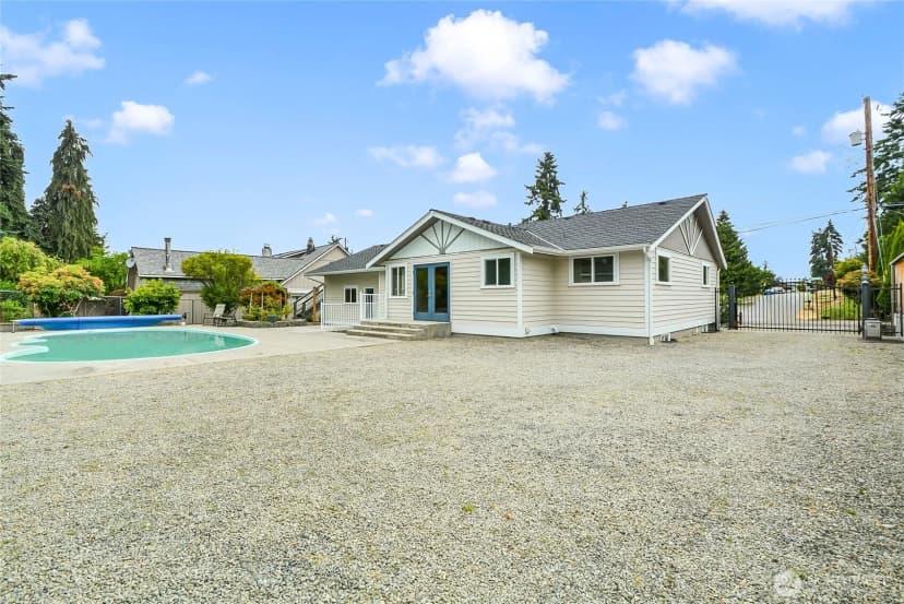 Property photo for 832 Birch Street, Edmonds photo 36