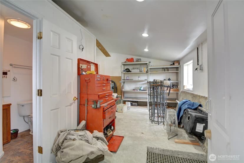 Property photo for 832 Birch Street, Edmonds photo 32