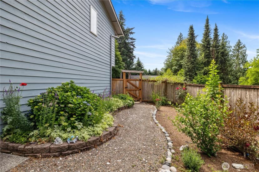 Property photo for 18204 Ne 175th Place, Woodinville photo 36