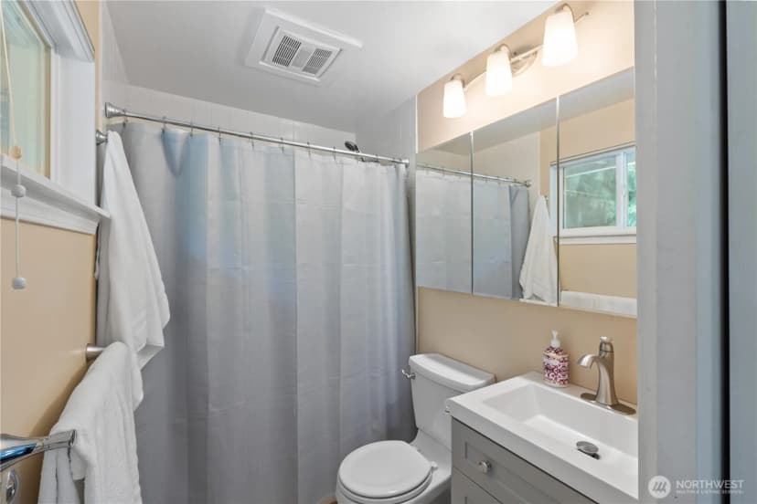 Property photo for 18204 Ne 175th Place, Woodinville photo 16