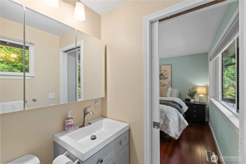 Property photo for 18204 Ne 175th Place, Woodinville photo 17