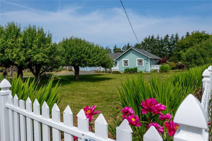 Property photo for 1391 Finn Hall Road, Port Angeles photo 2