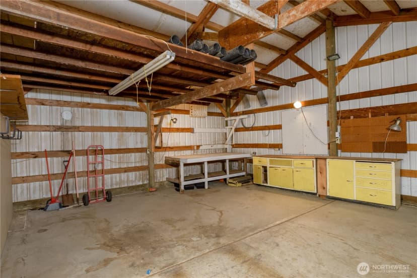 Property photo for 1391 Finn Hall Road, Port Angeles photo 38