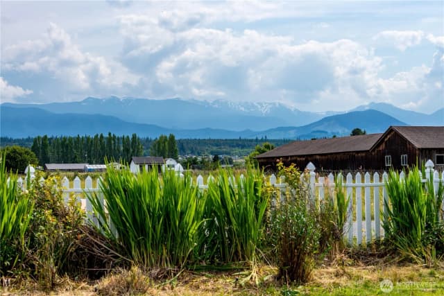 Property photo for 1391 Finn Hall Road, Port Angeles photo 4
