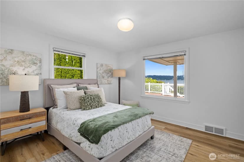 Property photo for 408 W Lake Sammamish Parkway Se, Bellevue photo 13