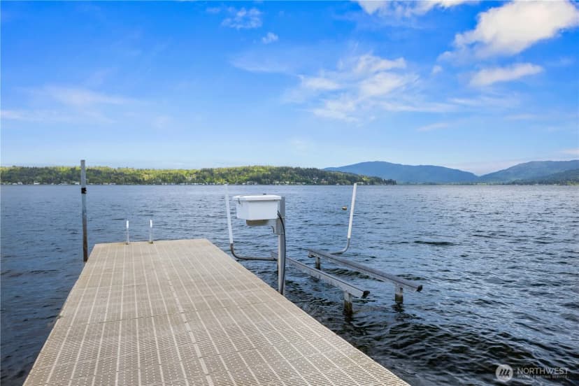 Property photo for 408 W Lake Sammamish Parkway Se, Bellevue photo 24