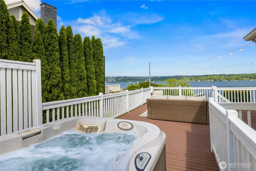 Property photo for 408 W Lake Sammamish Parkway Se, Bellevue photo 10