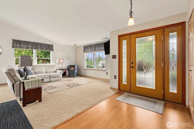 Property photo for 16116 4th Avenue Nw, Arlington photo 5