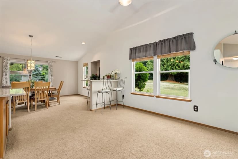 Property photo for 16116 4th Avenue Nw, Arlington photo 7